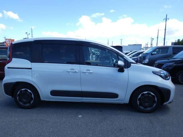 SIENTA HYBRID