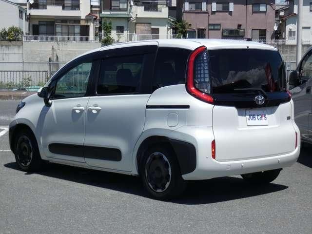 SIENTA HYBRID
