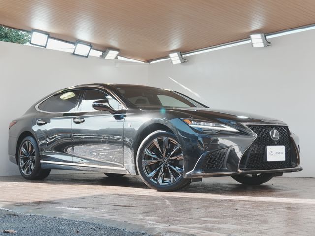 LEXUS LS500 4WD
