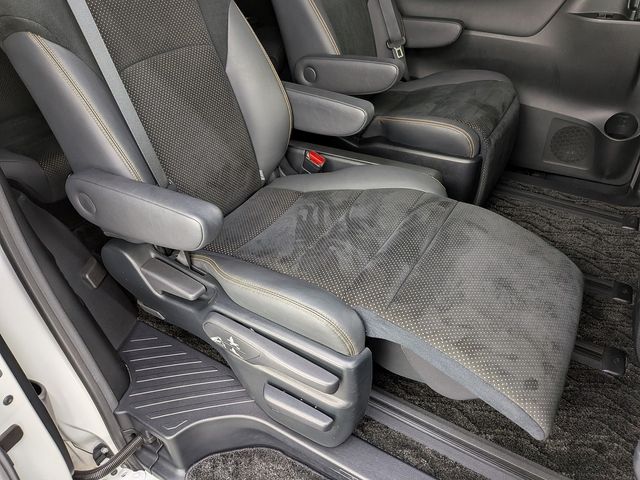 ALPHARD hybrid 4WD