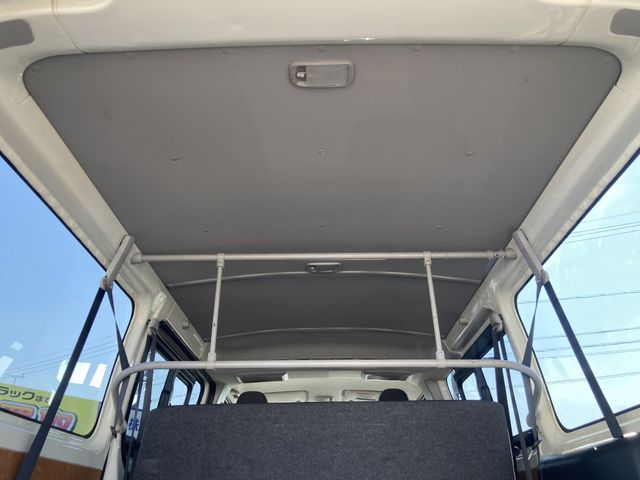 HIACE van 4WD