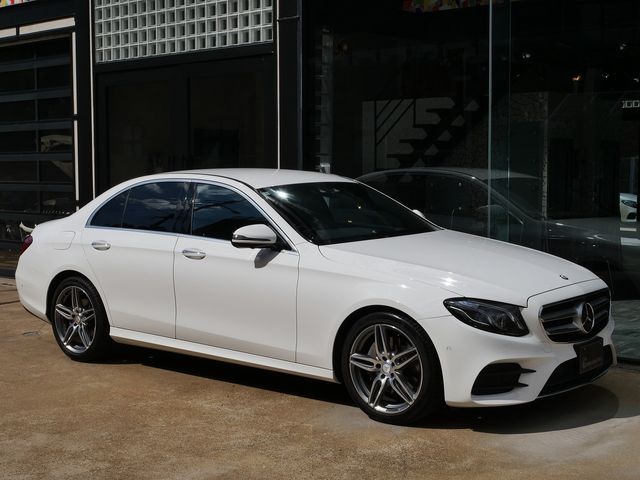 MERCEDES BENZ E class sedan