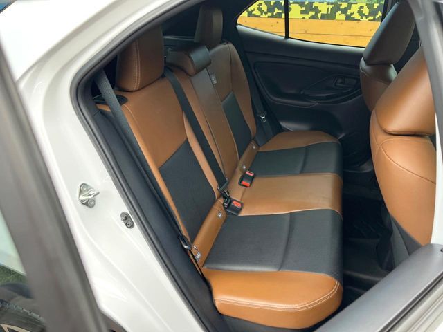 YARIS CROSS HYBRID