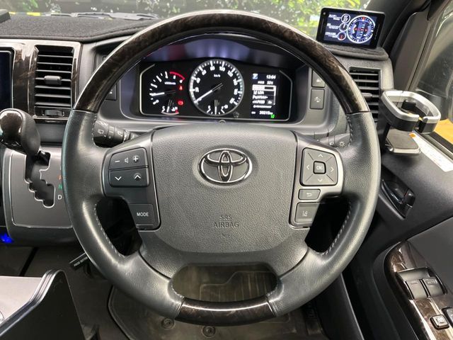 HIACE van 2WD