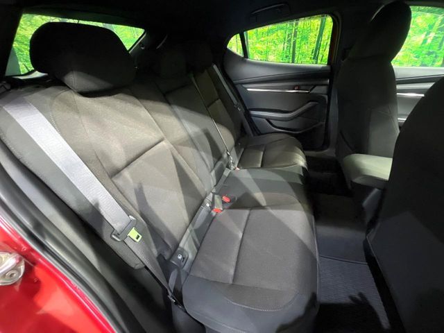 MAZDA3 FASTBACK
