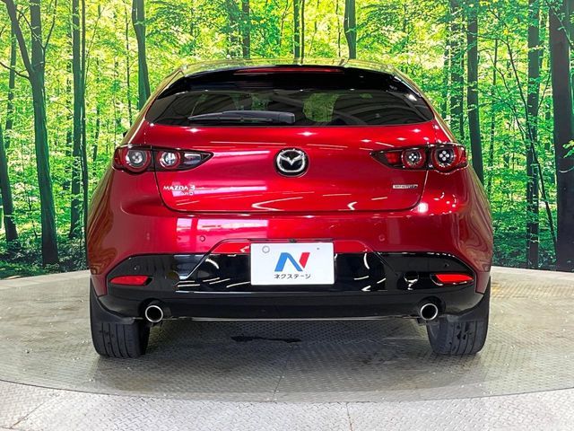 MAZDA3 FASTBACK
