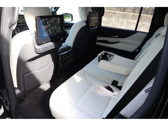LEXUS LX700h