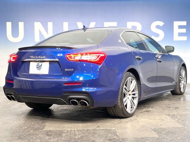 MASERATI GHIBLI Sedan