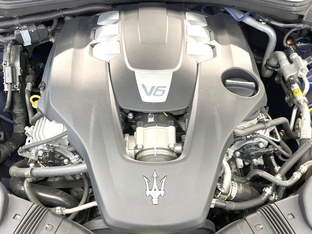 MASERATI GHIBLI Sedan