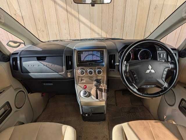DELICA D:5 4WD