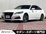 CROWN sedan hybrid