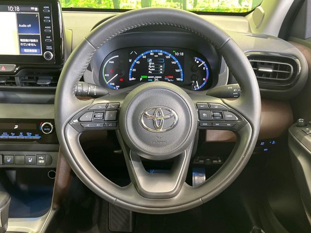 YARIS CROSS HYBRID