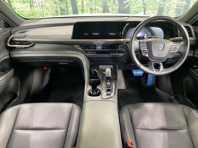 CROWN SPORT