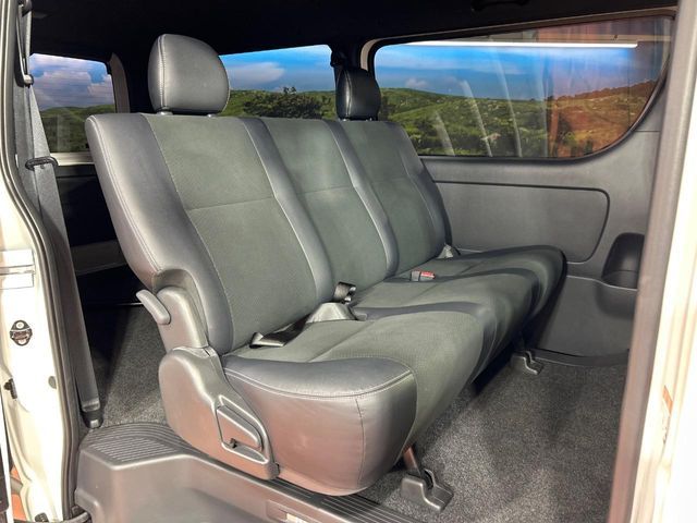 HIACE van 2WD