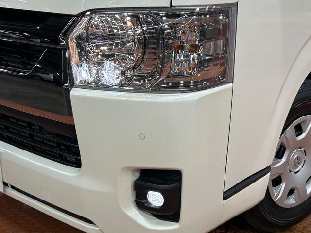 HIACE van 2WD