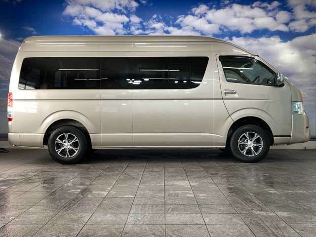 HIACE wagon 4WD