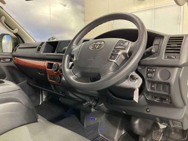 HIACE van 4WD