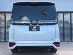 VOXY HYBRID