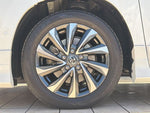 VOXY HYBRID