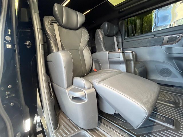 VELLFIRE  HYBRID