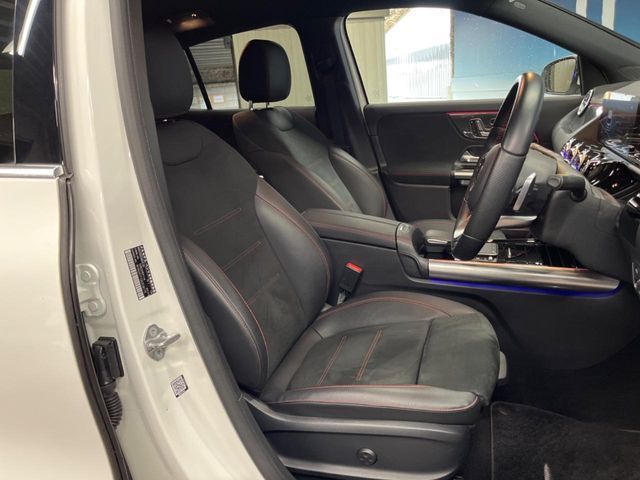 MERCEDES BENZ GLA class