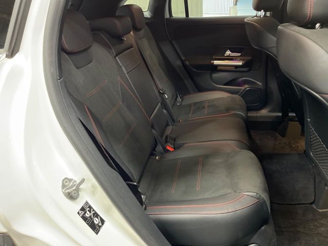 MERCEDES BENZ GLA class