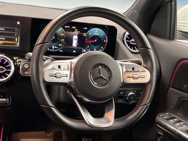 MERCEDES BENZ GLA class