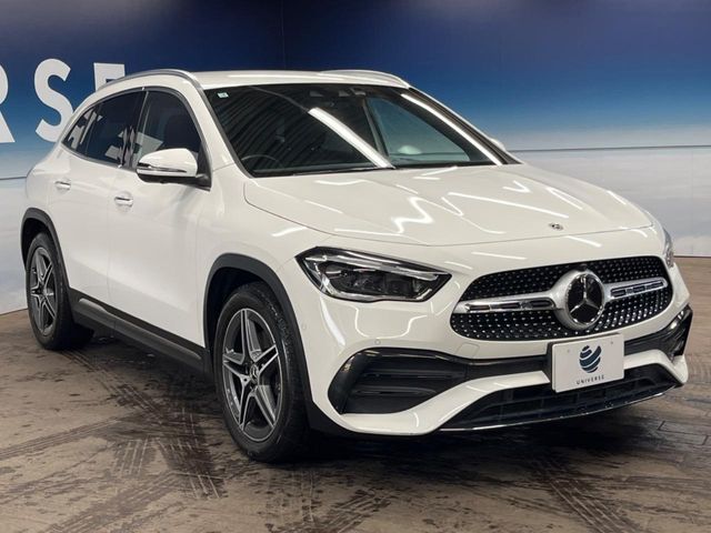 MERCEDES BENZ GLA class