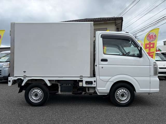CARRY truck