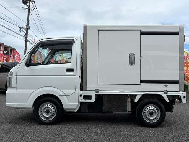 CARRY truck