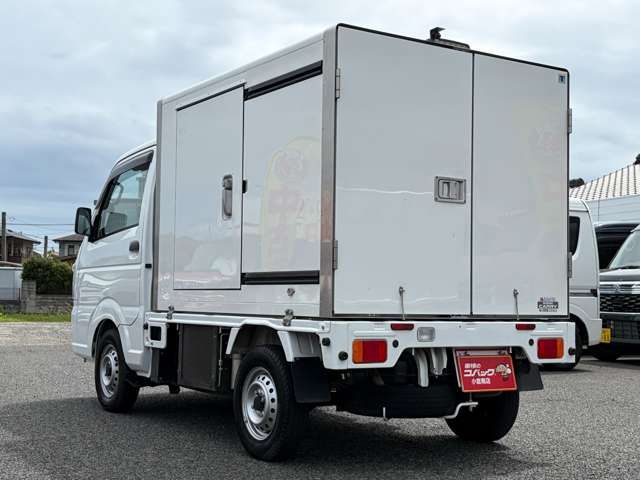 CARRY truck