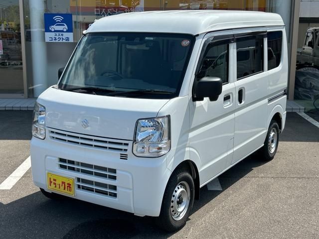 エブリイ