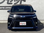 VOXY HYBRID