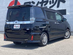 VOXY HYBRID