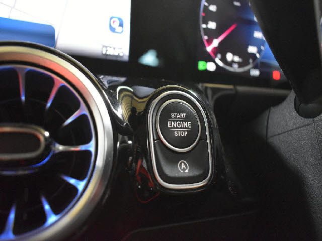 MERCEDES BENZ GLA class