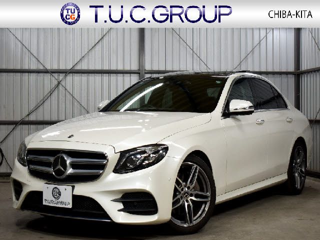 MERCEDES BENZ E class sedan