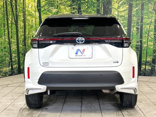 YARIS CROSS HYBRID