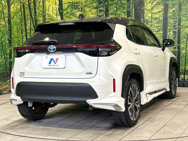 YARIS CROSS HYBRID