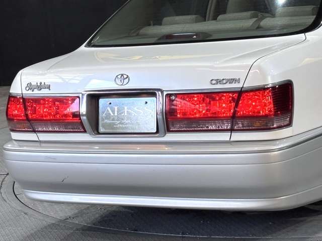 CROWN sedan