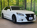 CROWN sedan hybrid