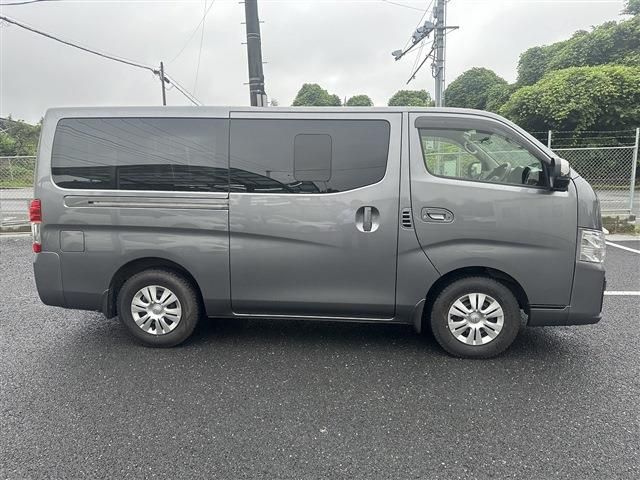 CARAVAN van 2WD