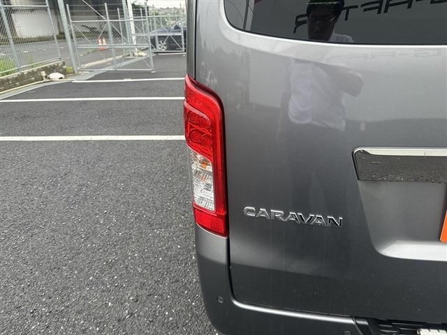CARAVAN van 2WD