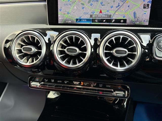 MERCEDES BENZ CLA class