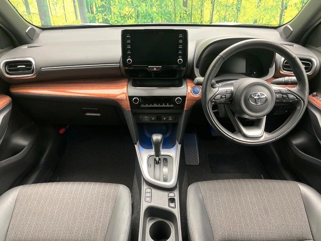 YARIS CROSS HYBRID