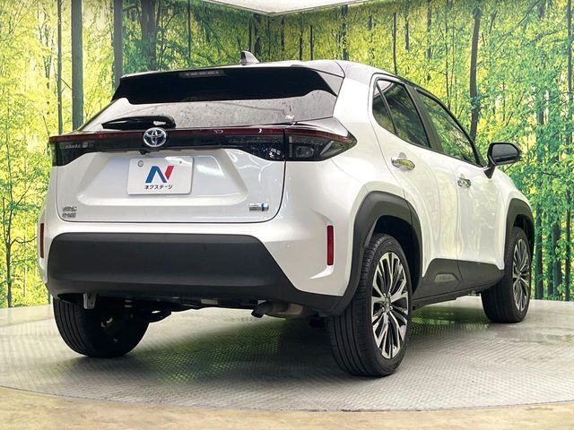 YARIS CROSS HYBRID