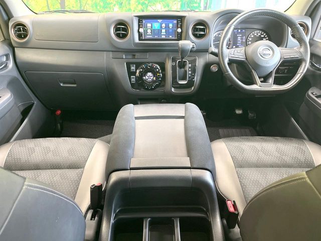 CARAVAN van 2WD
