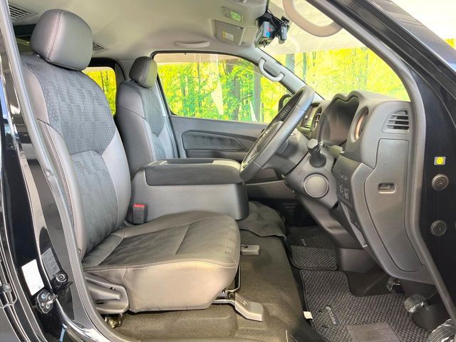 CARAVAN van 2WD