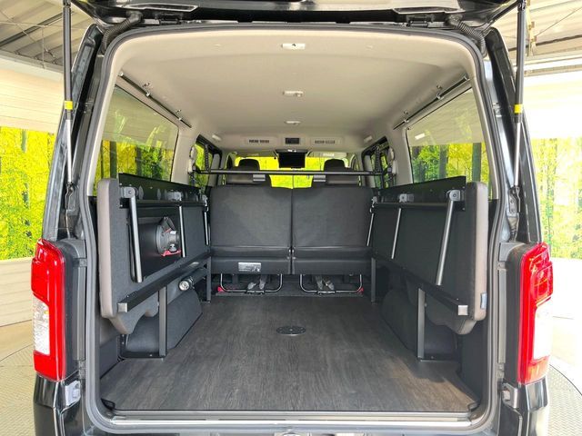CARAVAN van 2WD