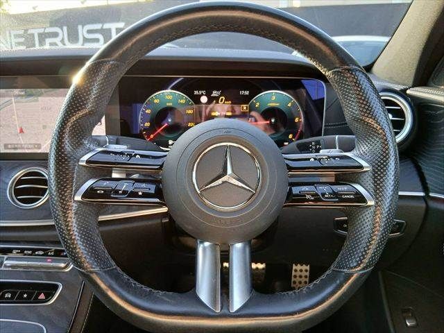 MERCEDES BENZ E class sedan