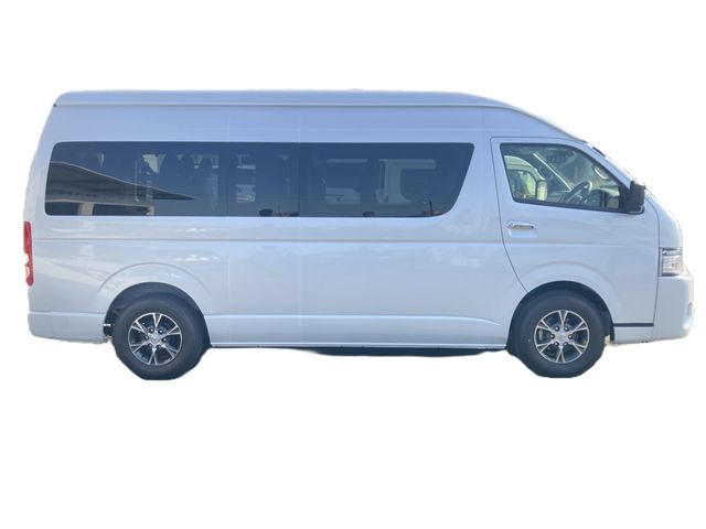 HIACE COMMUTER